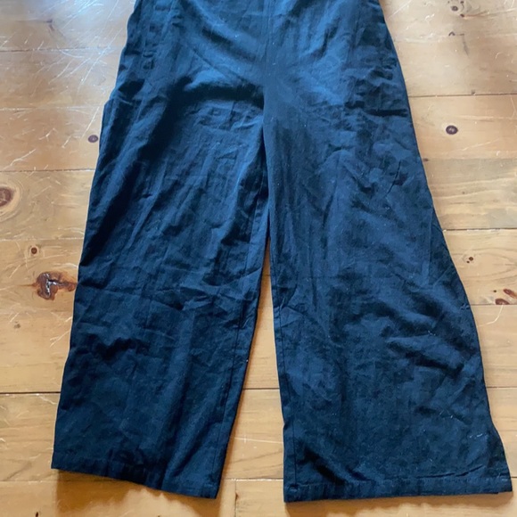 Black Overalls!! Perfect for summer & fall - Picture 3 of 3